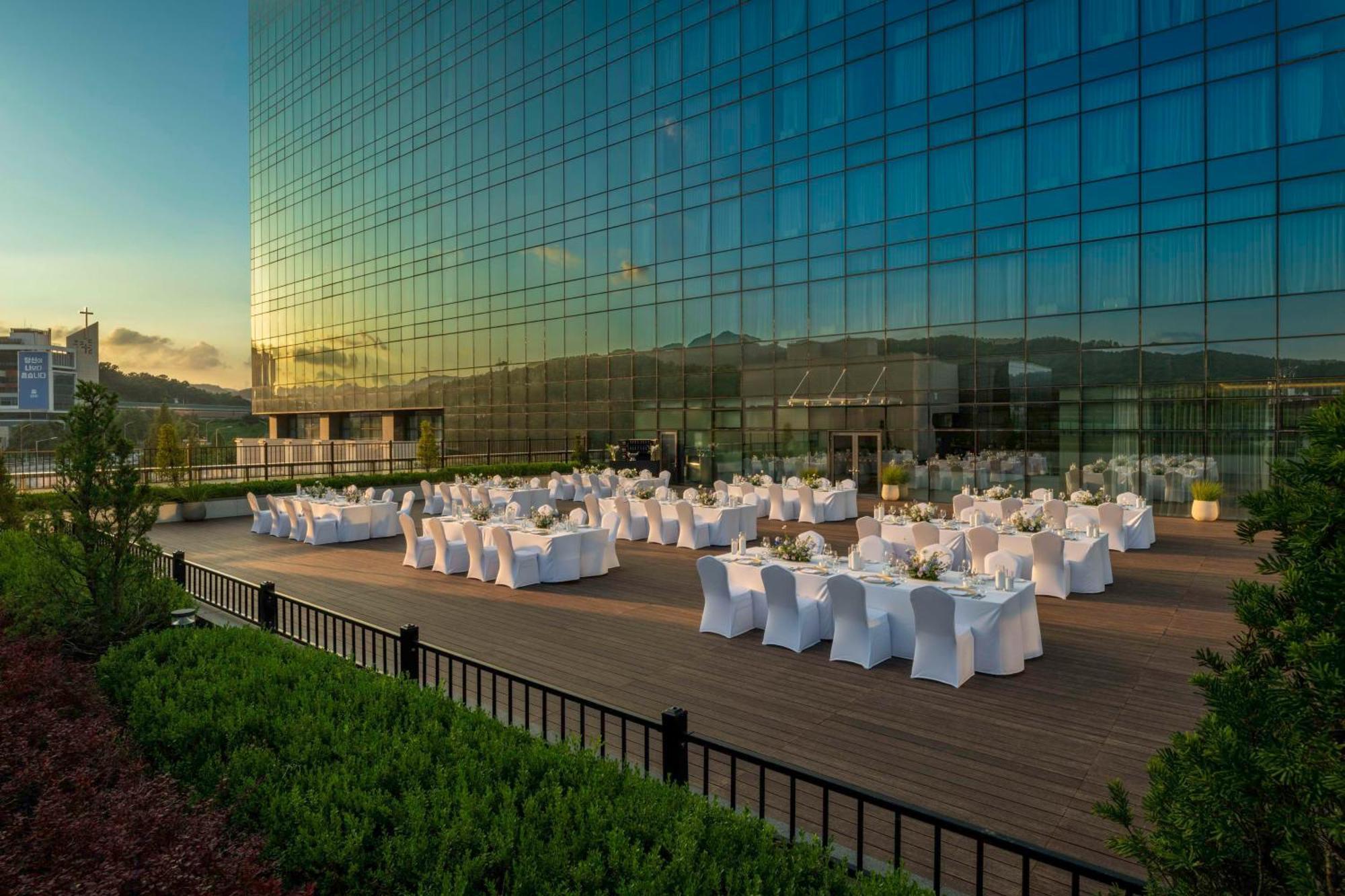 Doubletree By Hilton Seoul Pangyo Residences Seongnam Exterior photo
